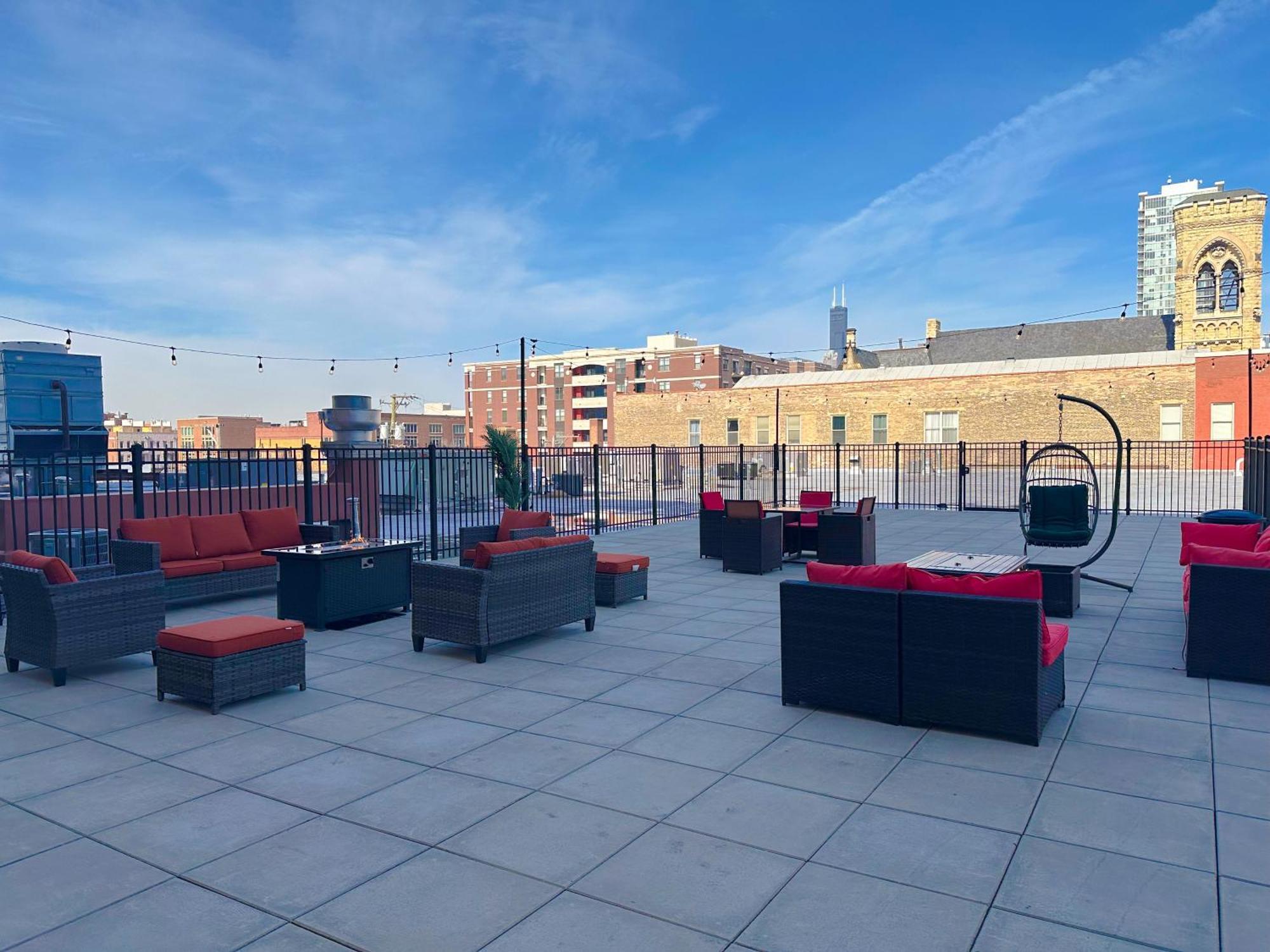Mccormick Place 2Br Stylish Suite With Optional Parking And Gym For Up To 8 Guests Near Soldier Field And Grant Park Chicago Exteriör bild